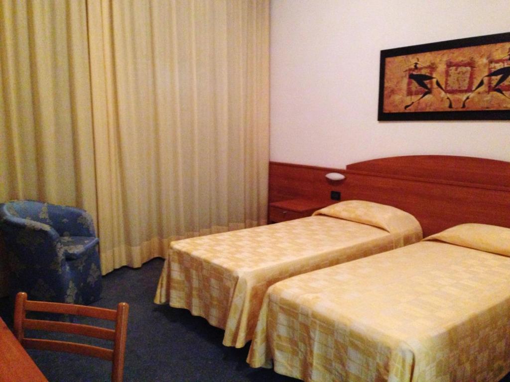 Albergo Alla Rosa Montecchio Maggiore Chambre photo